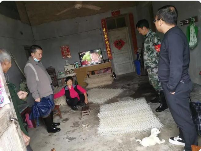 防汛常規(guī)物資|消防滅火裝備|消防救援裝備|水域救援救生|應(yīng)急照明設(shè)備|防汛與應(yīng)急包|水泵發(fā)電機(jī)類(lèi)|救生救援儀器